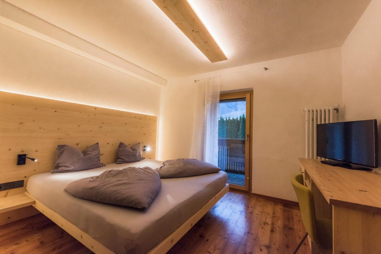 Residence-Garni Haus Tschenett Прато ало Стелвио Екстериор снимка