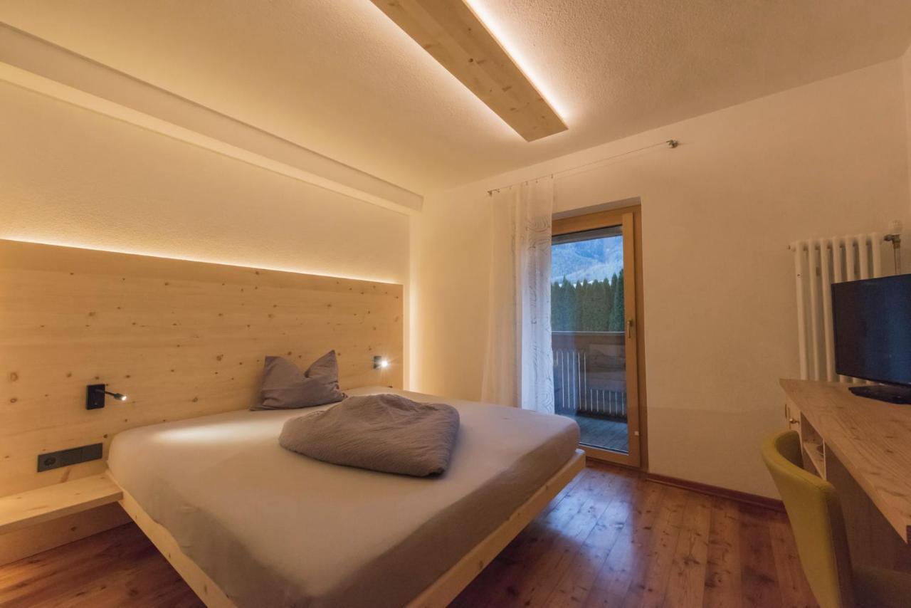 Residence-Garni Haus Tschenett Прато ало Стелвио Екстериор снимка